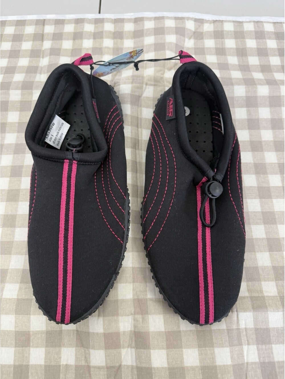 Air Balance Women’s Water Shoes Size 8 Black Pink Aqua Socks Slip On NWT